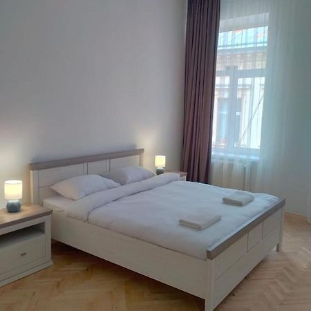 Avangard Kryva Lypa 3 Apart Lviv Extérieur photo